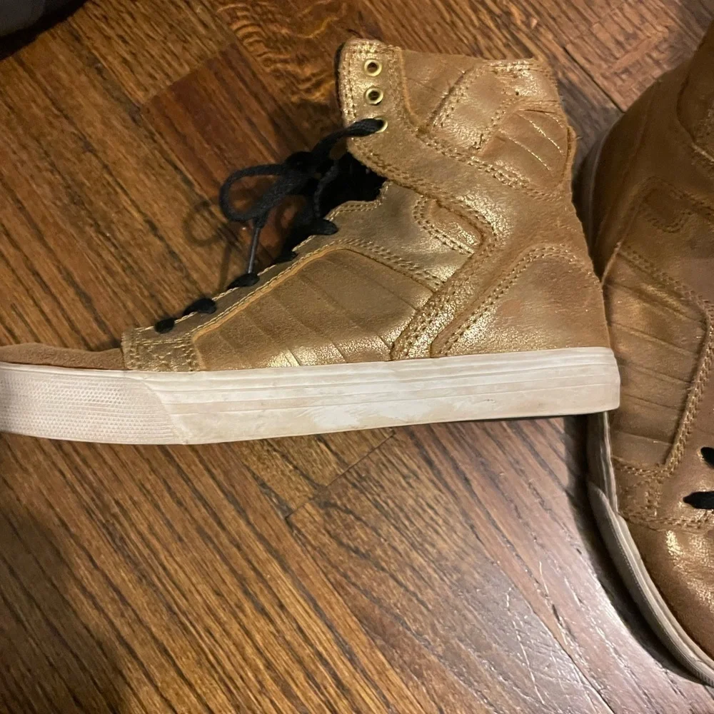 Supra designed by